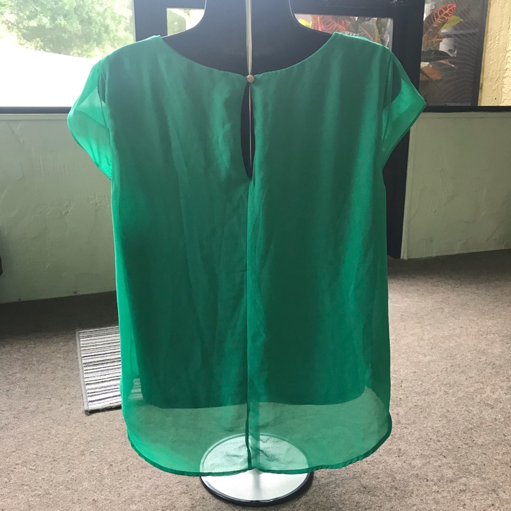 Short Sleeve Blouse - Picture 3 of 4